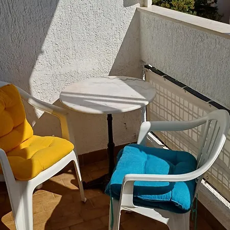 Seaside Apartment *